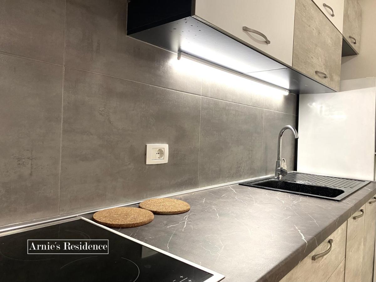Arnie'S - Seaside Promenade Residence Vlorë Екстериор снимка